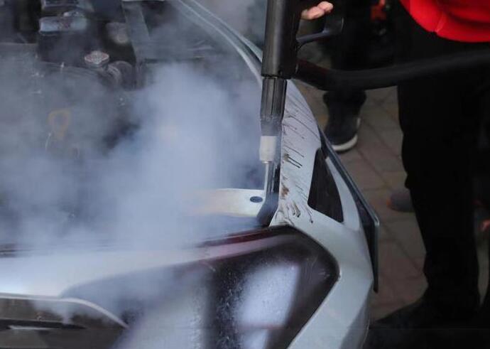 高壓蒸汽洗車